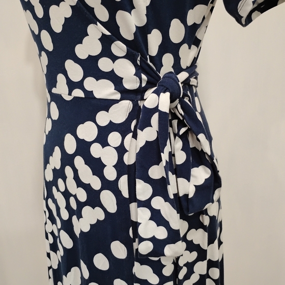 POLKADOT TRUE WRAP DRESS - Picture 8 of 10